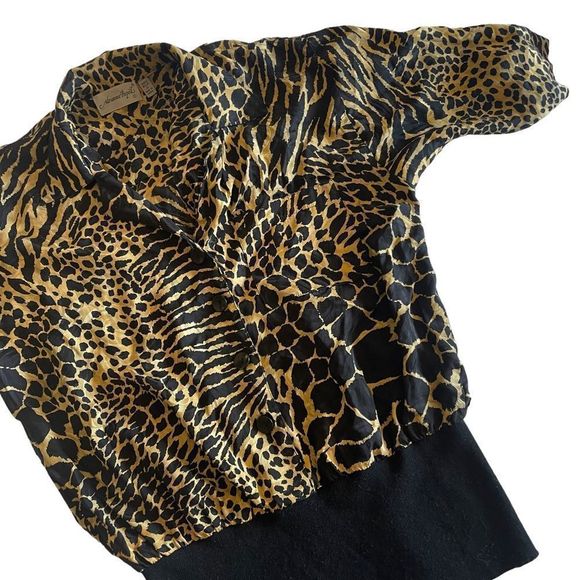 Adrianna Papell Tops - Womens 100% Silk Vintage Animal Print Blouse Size 6